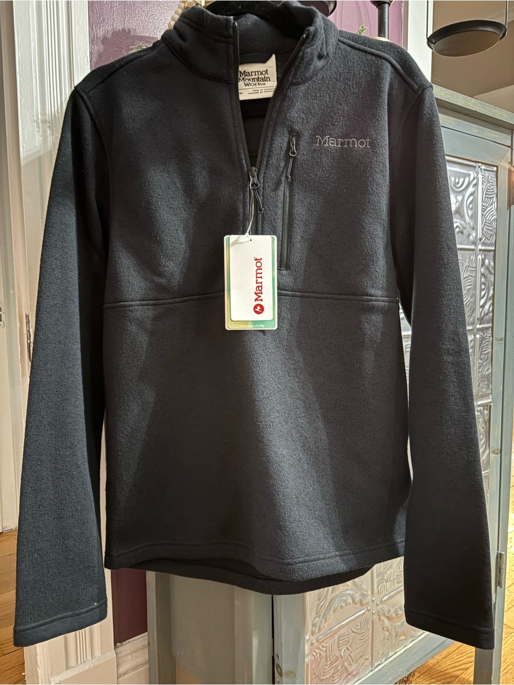 NWT- Marmot Black Fleece 1/2 Zip Pullover
